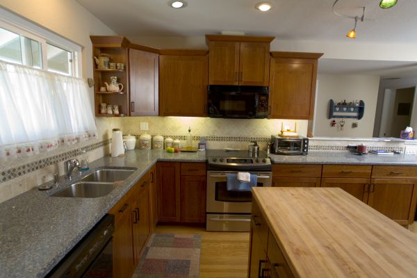 Cherry Cabinet Remodeling in Nacogdoches